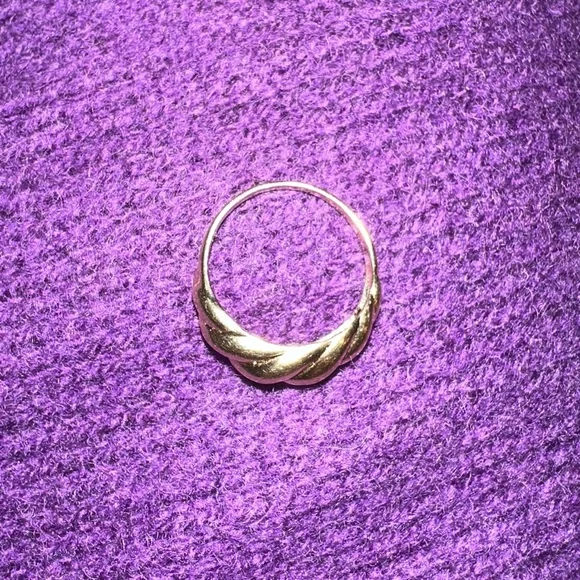 Mejuri 14k Solid Yellow Gold Thin Croissant Dome Ring Size 6 - Picture 3 of 9